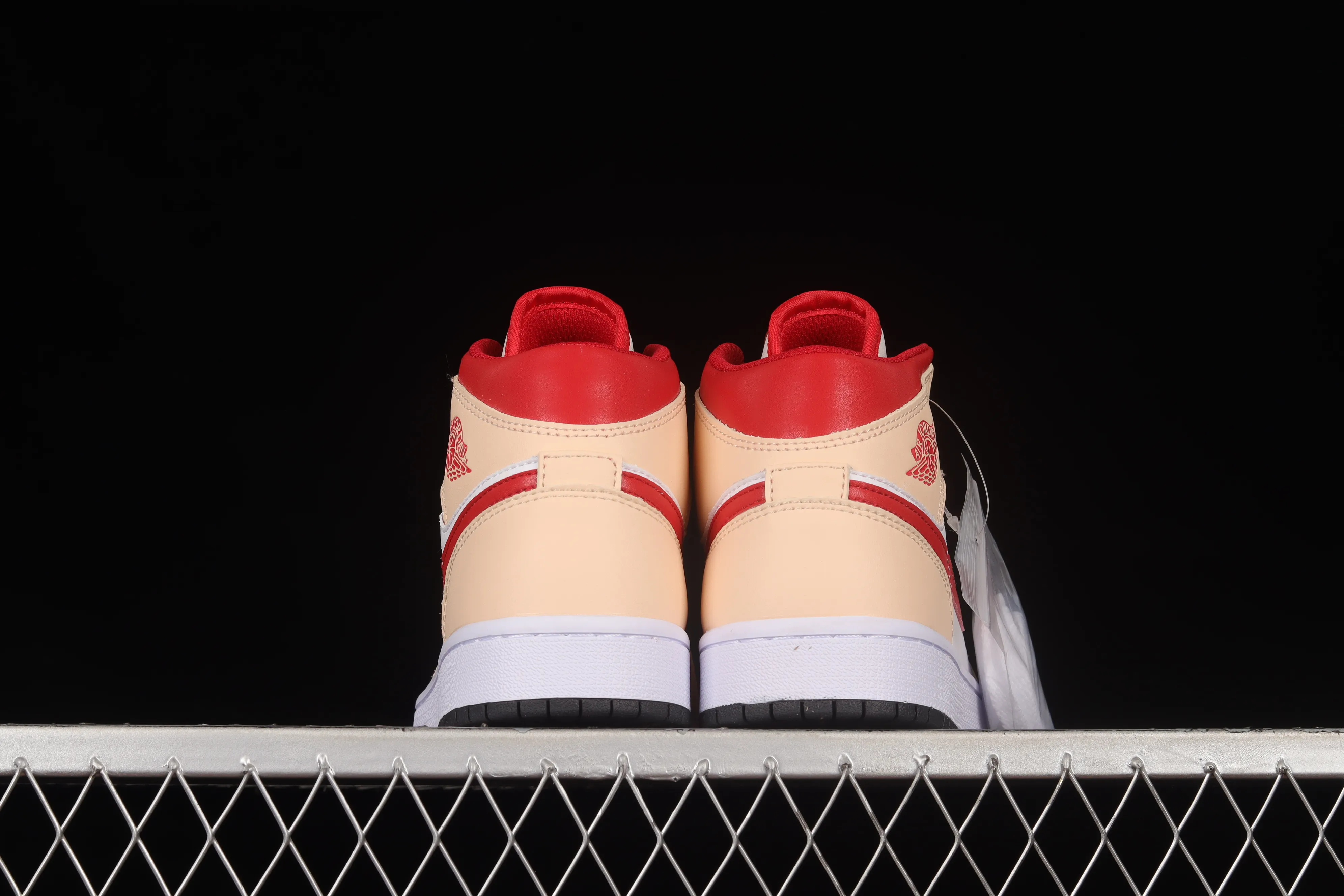 All categories Air Jordan Jordan series basketball shoes Air Jordan 1 Mid Air Jordan AJ1 Mid AJ1 Joe 1 white yellow red mid-top basketball shoes 554725-201